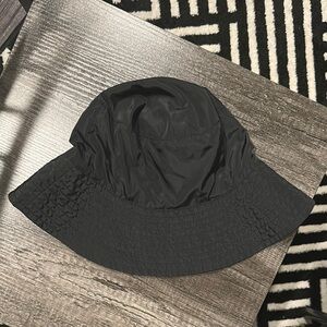 Stradivarius Black Bucket Hat